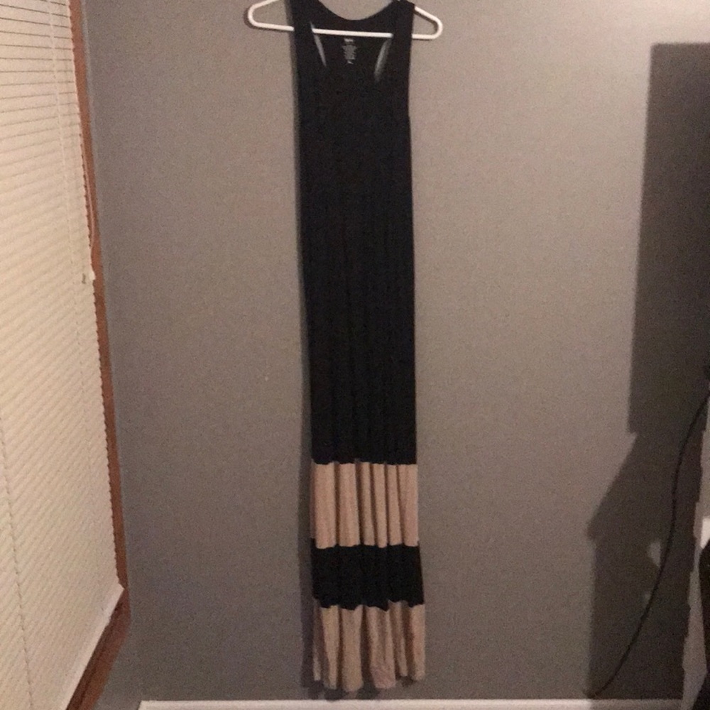 Black maxi
